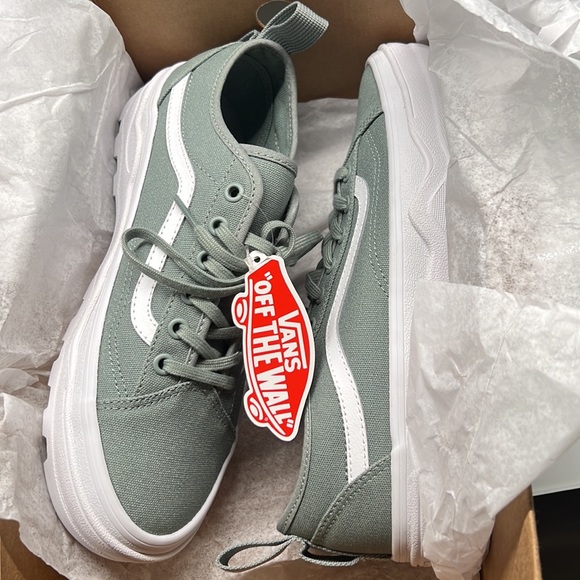 vans sentry old skool sneakers in sage green